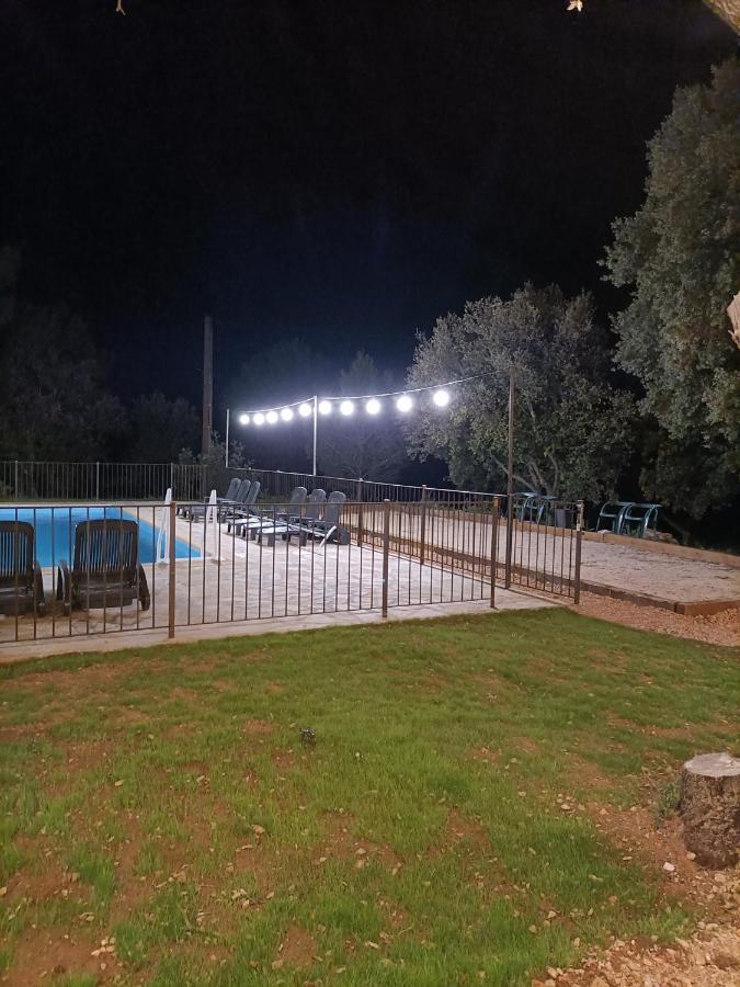 Villa Les Git'Anes De Pontevès Exterior foto